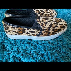 Steve Madden leopard slide on shoe size 5